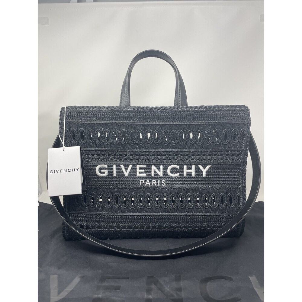 Givenchy Medium tote NWT $2390